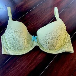 Victoria’s Secret Body By Victoria Bra